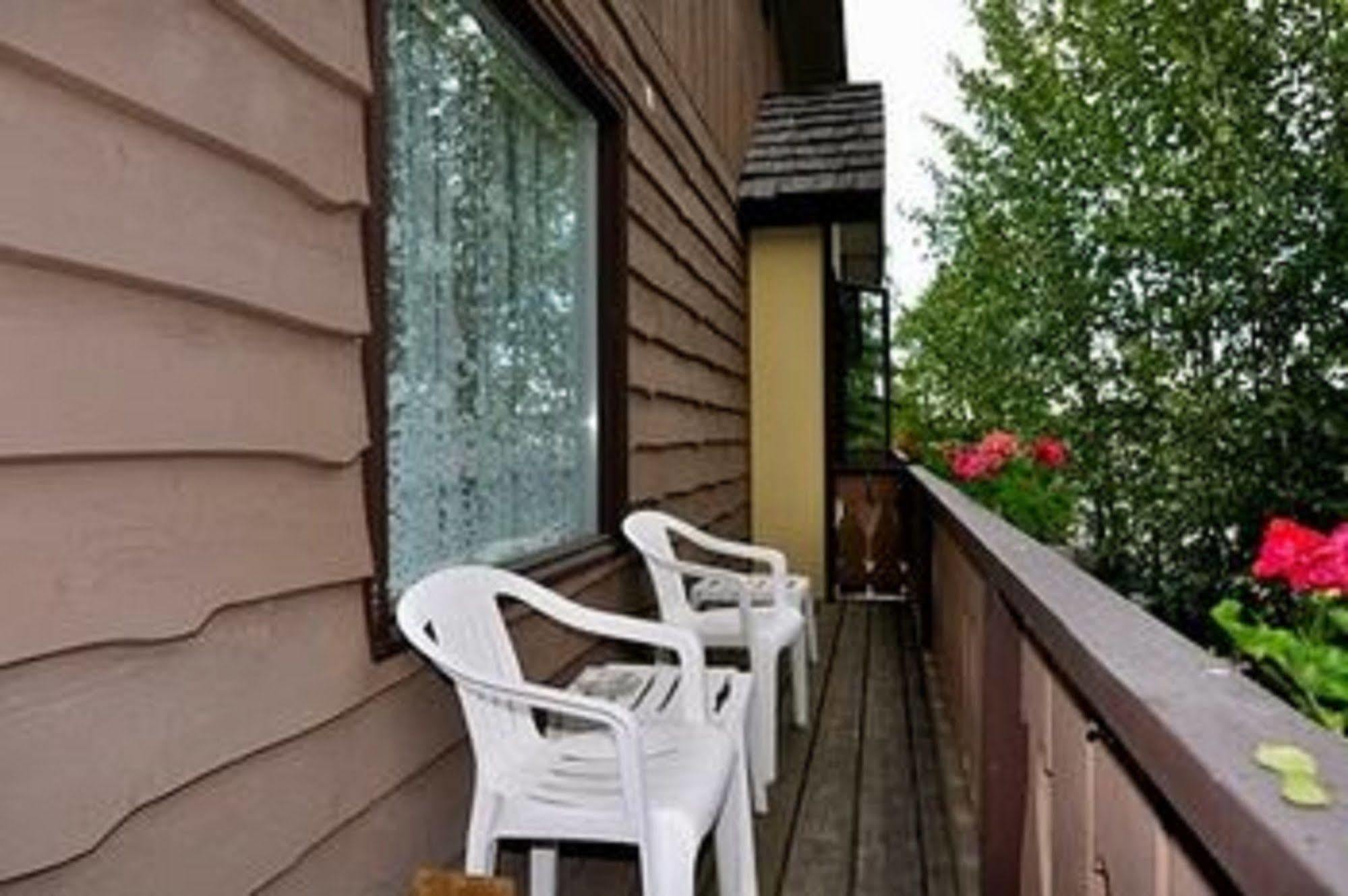 Soldotna B & B Lodge Exterior photo