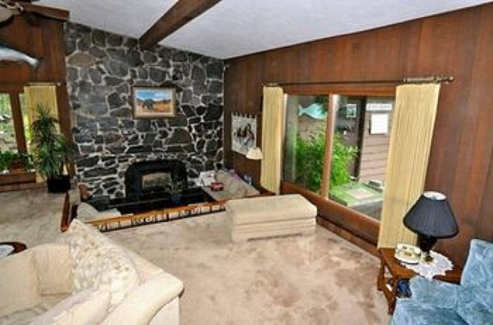 Soldotna B & B Lodge Exterior photo